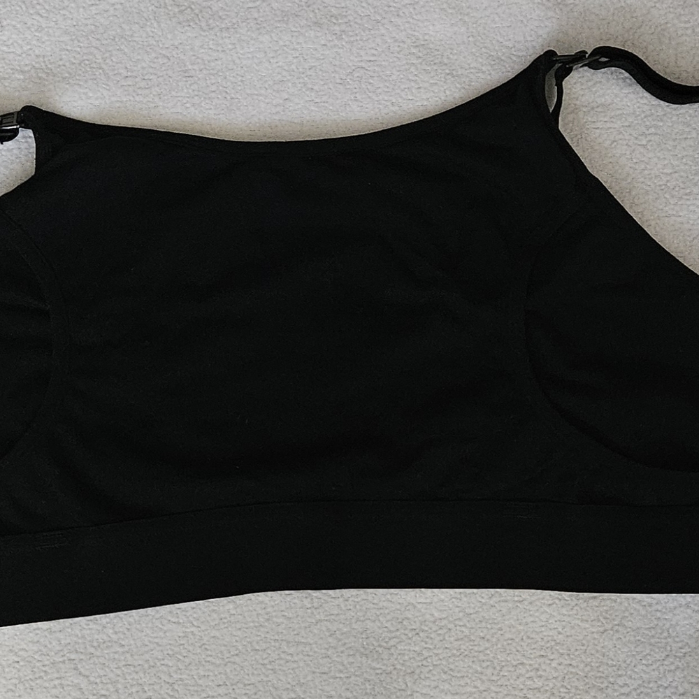 Sleek Black Women's Bra